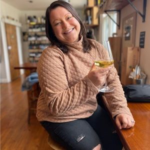 Meet your Posher, Nikki